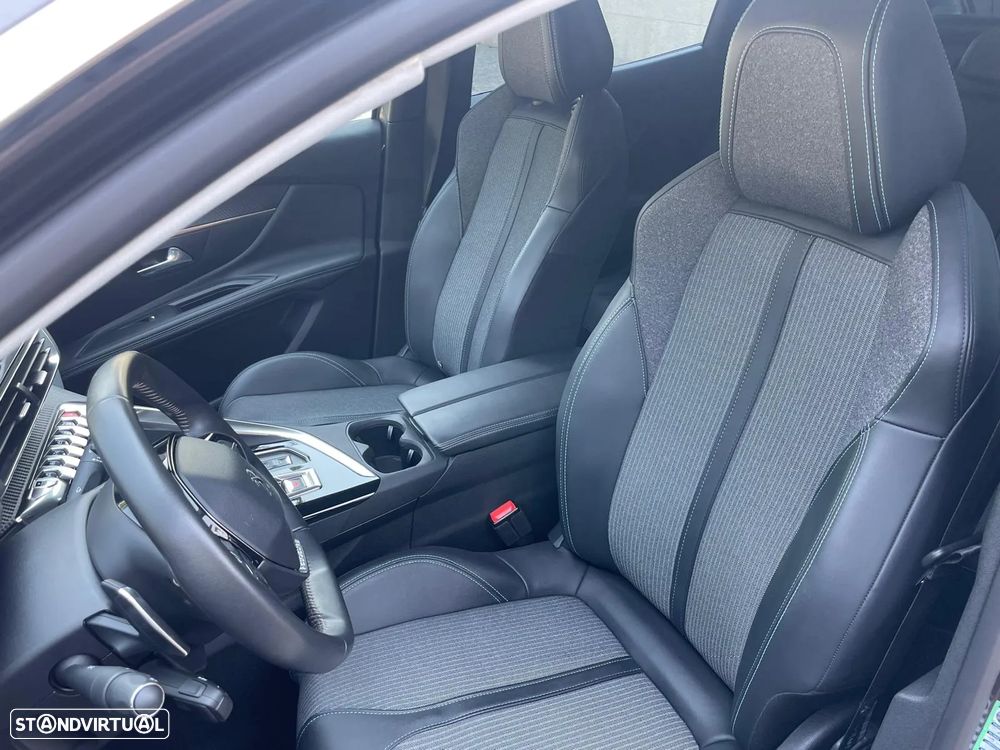 Peugeot 3008 1.6 Hybrid Allure Pack e-EAT8 - 11