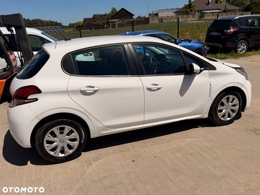 Peugeot 208 BlueHDi 100 Active Pack - 15