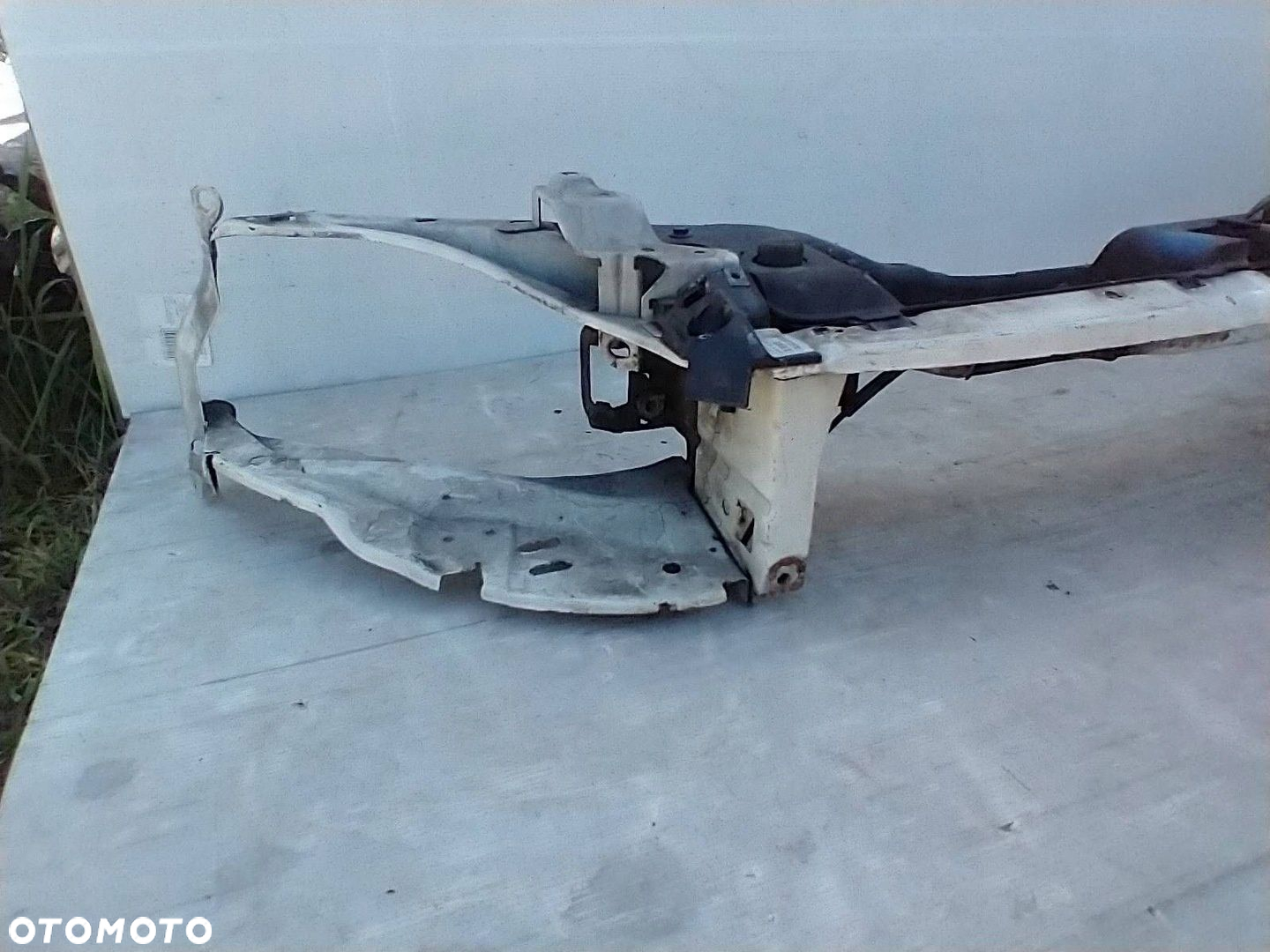 VOLVO C30 PAS PRZEDNI GÓRNY WZMOCNIENIE CZOŁOWE BELKA OKULAR - 6