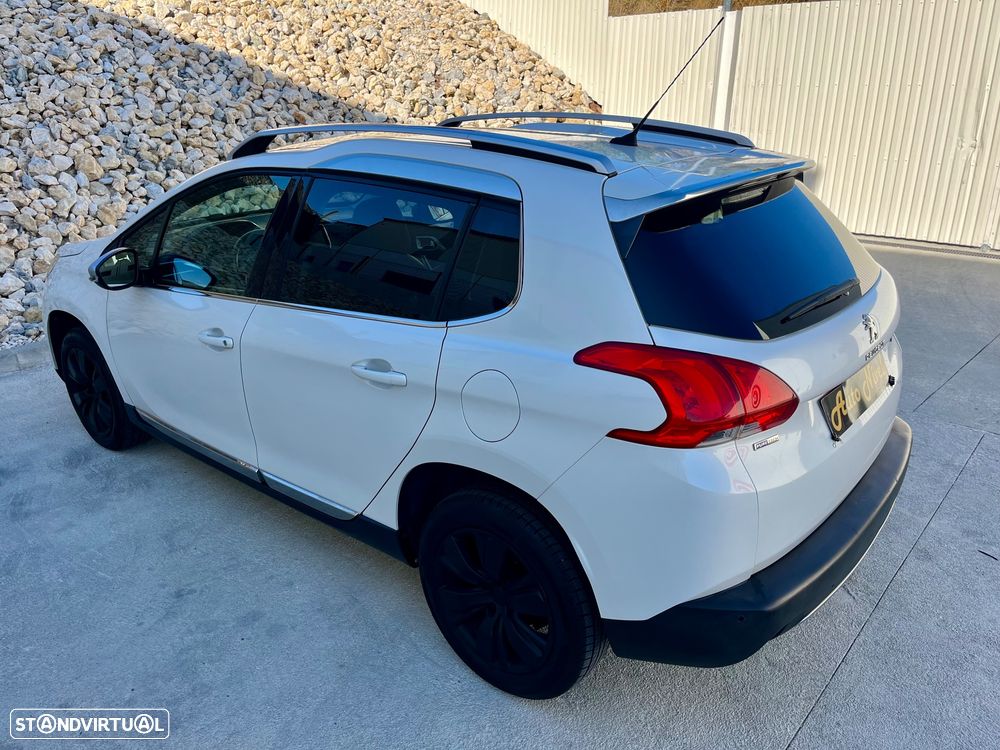 Peugeot 2008 1.2 PureTech Style - 13