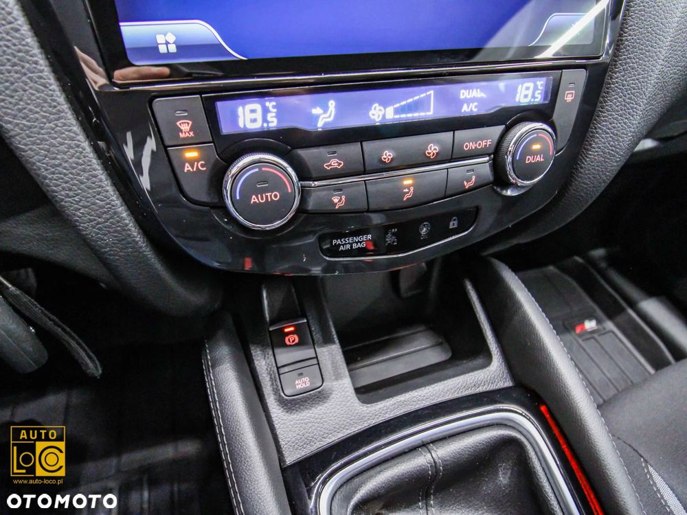 Nissan Qashqai 1.2 DIG-T N-Connecta EU6 - 25