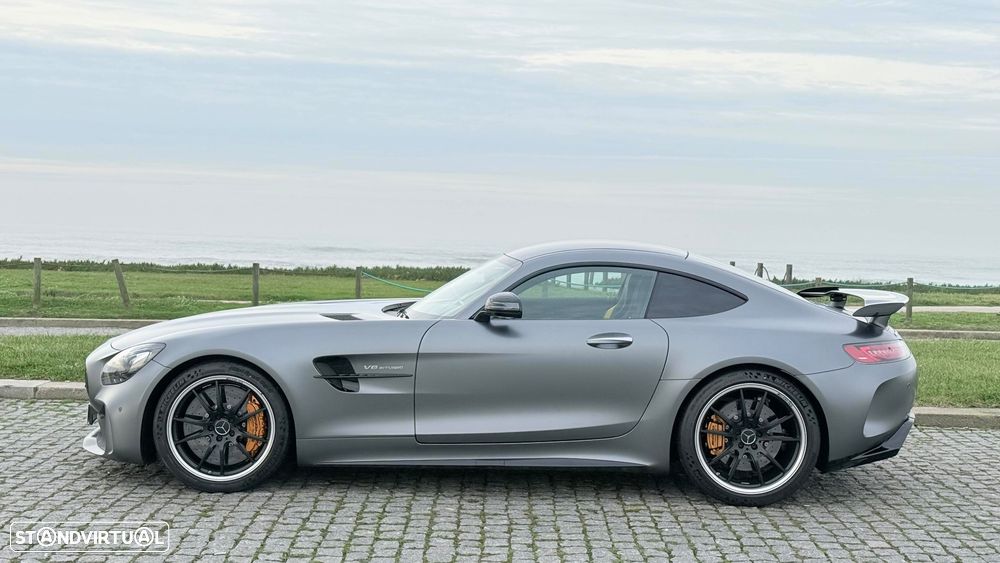 Mercedes-Benz AMG GT R - 4