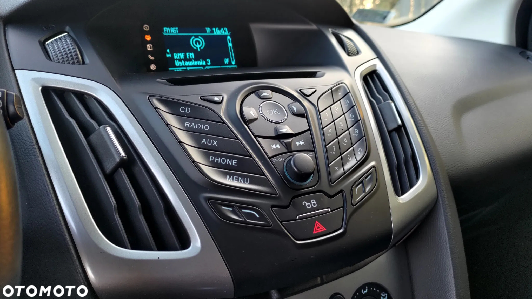 Ford Focus - 12