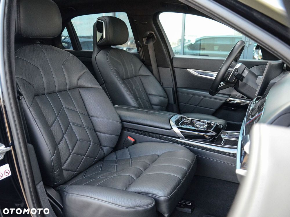 BMW Seria 7 - 5