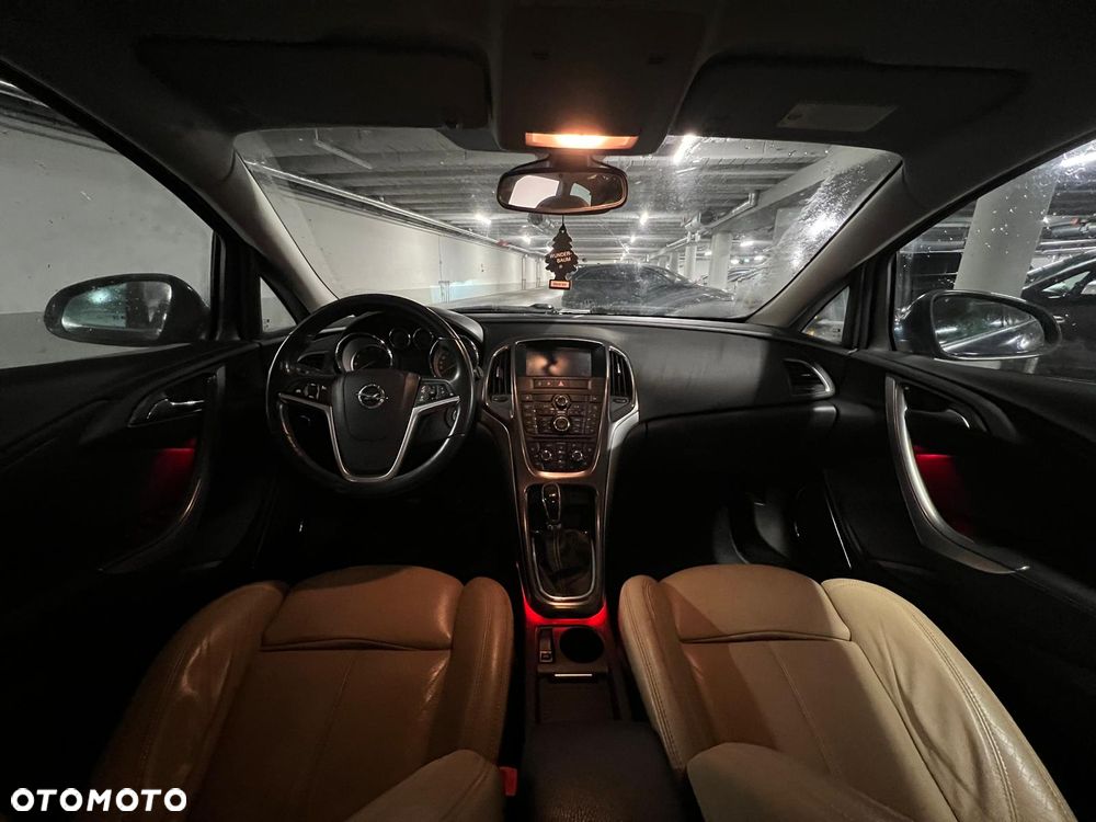 Opel Astra 1.4 Turbo - 16