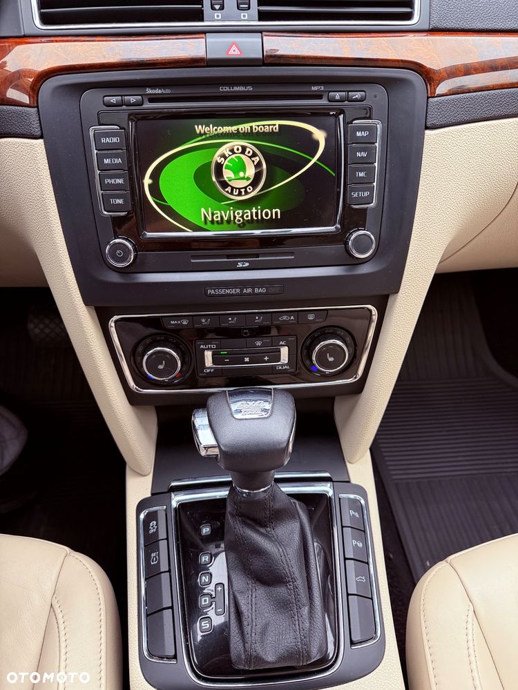 Skoda Superb 2.0 TDI 4x4 DSG Exclusive - 18