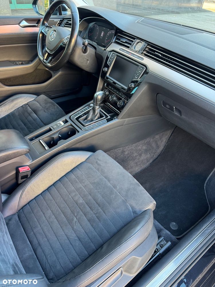 Volkswagen Passat - 17