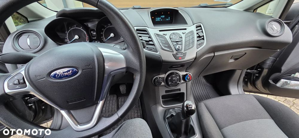 Ford Fiesta 1.25 Trend - 14