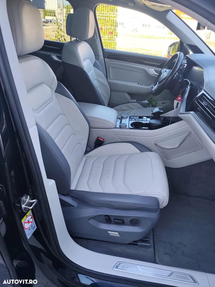 Volkswagen Touareg - 5