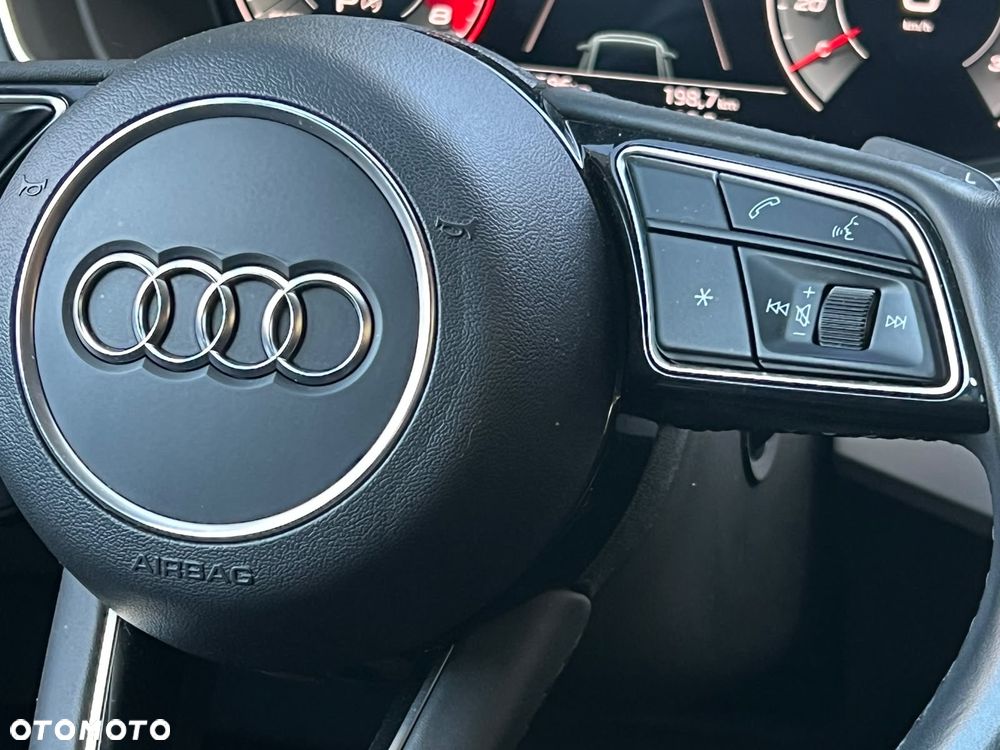 Audi A4 Limousine - 15
