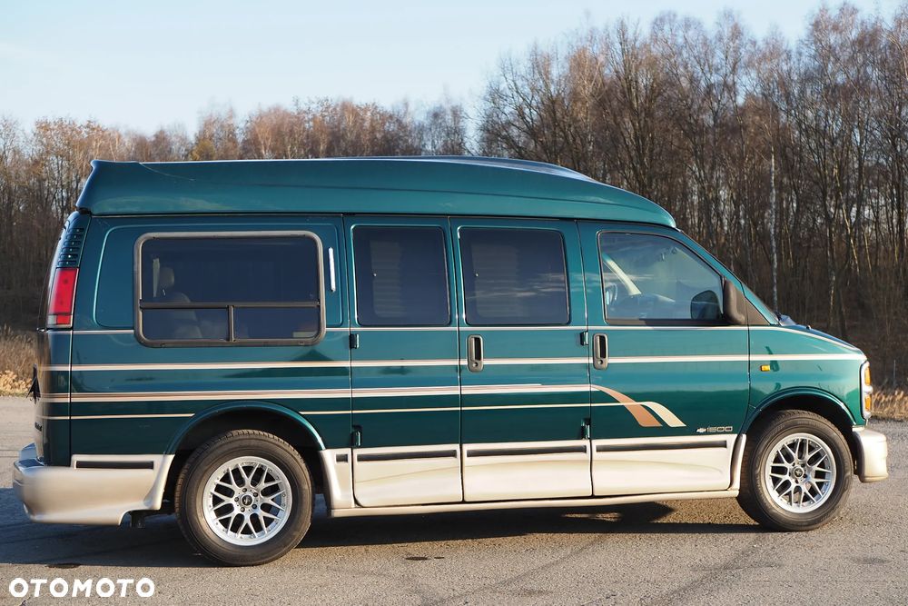 Chevrolet Express - 4