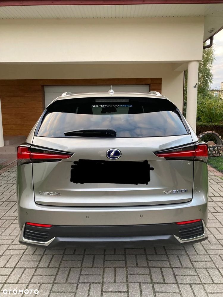Lexus NX 300 F Impression AWD - 11