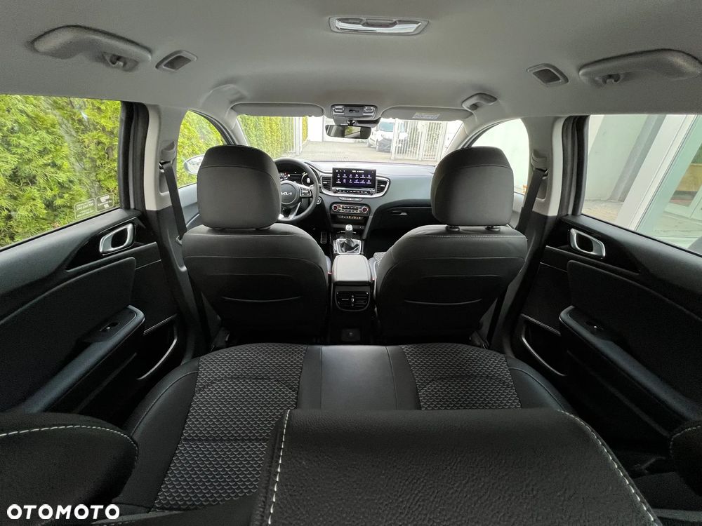 Kia Ceed - 17