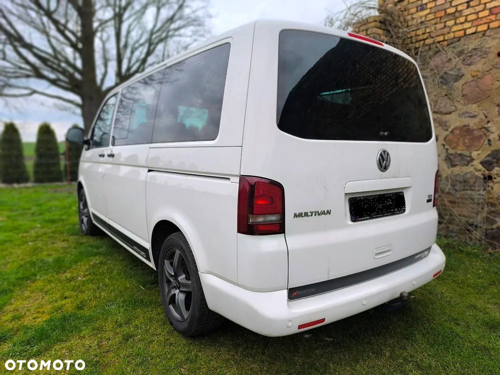Volkswagen Multivan - 2