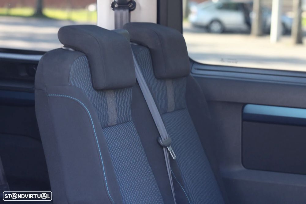 Peugeot Traveller 1.5 BlueHDi L2H1 Allure Standard - 42