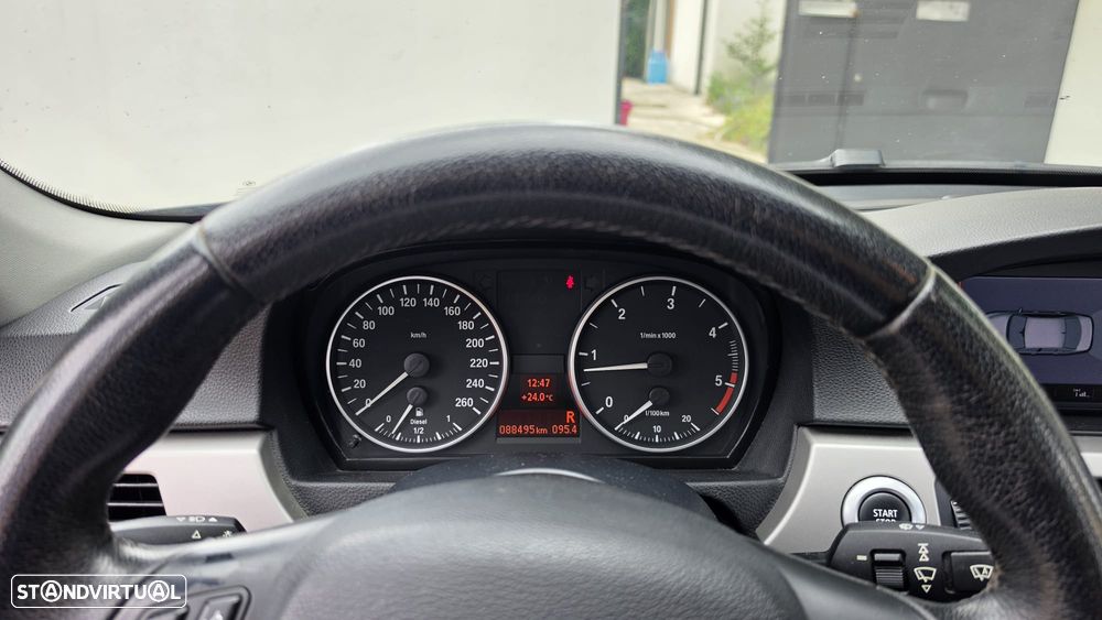 BMW 320 dA Exclusive - 10