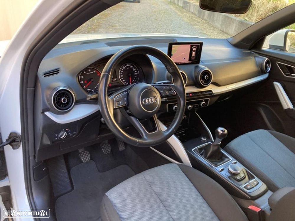 Audi Q2 30 TFSI Design - 15