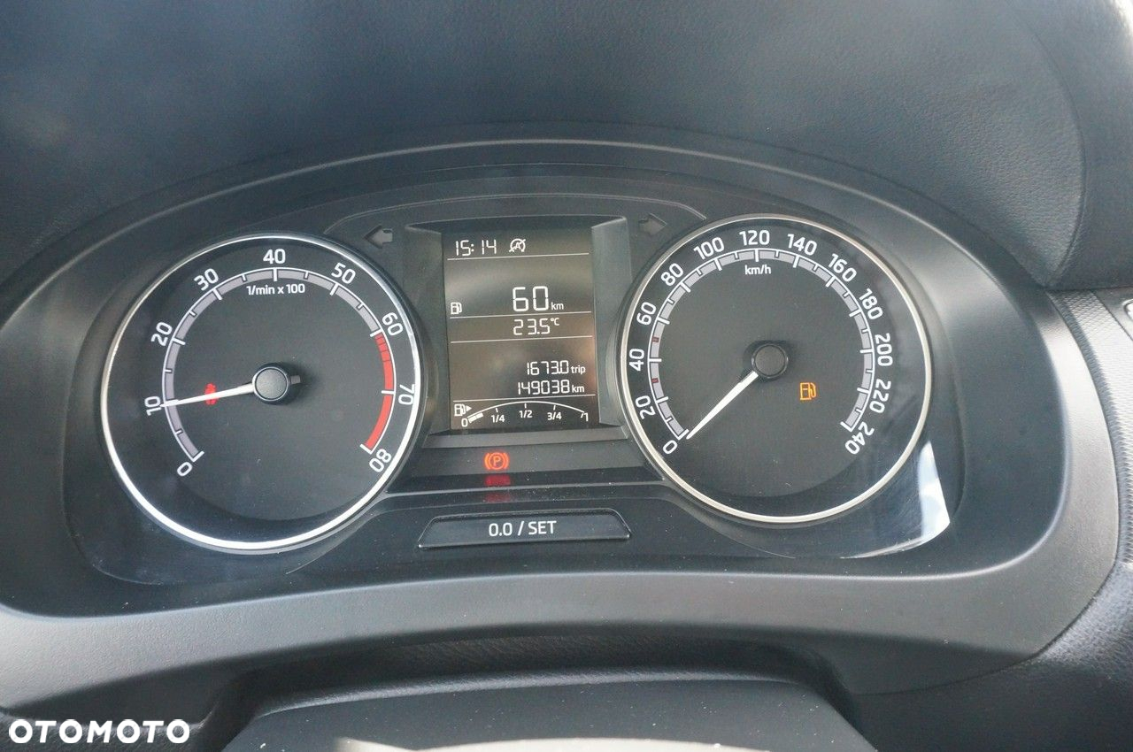 Skoda RAPID 1.0 TSI Active - 14