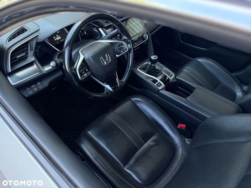 Honda Civic 1.5 T Executive - 11