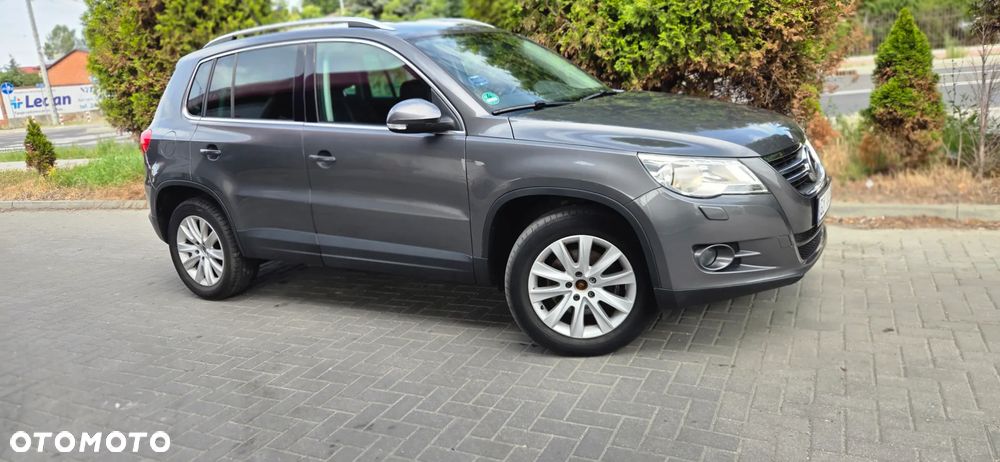 Volkswagen Tiguan 2.0 TDI DPF BlueMotion Technology Exclusive - 18