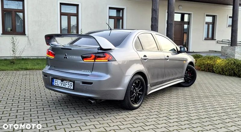 Mitsubishi Lancer 1.6 Invite - 5