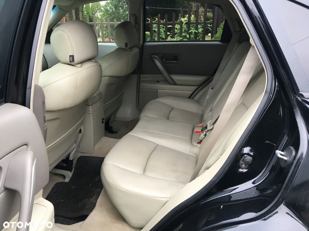 Infiniti FX - 5