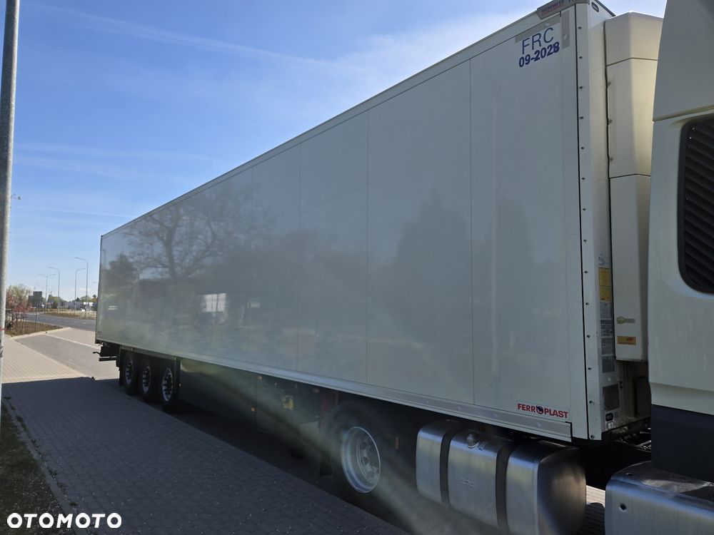 Schmitz Cargobull - 3