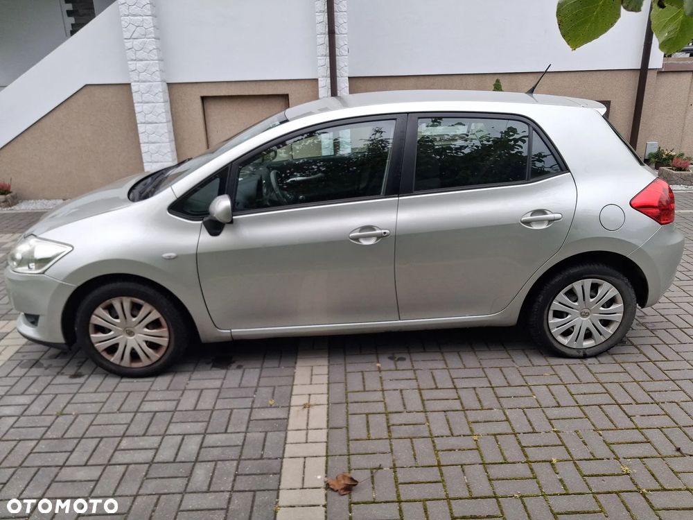 Toyota Auris - 4