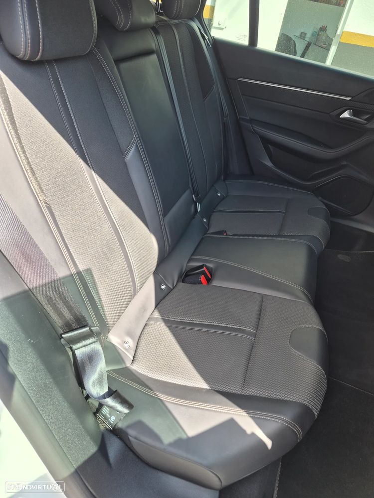 Peugeot 508 SW 1.5 BlueHDi GT EAT8 - 26