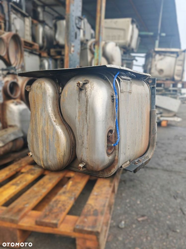 WYDECH KATALIZATOR MAN TGX TGS EURO 6 - 4