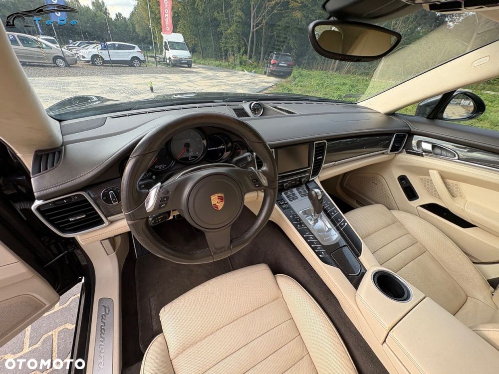 Porsche Panamera - 20