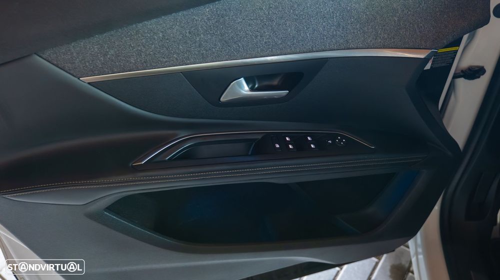 Peugeot 5008 1.5 BlueHDi GT Line EAT8 - 12