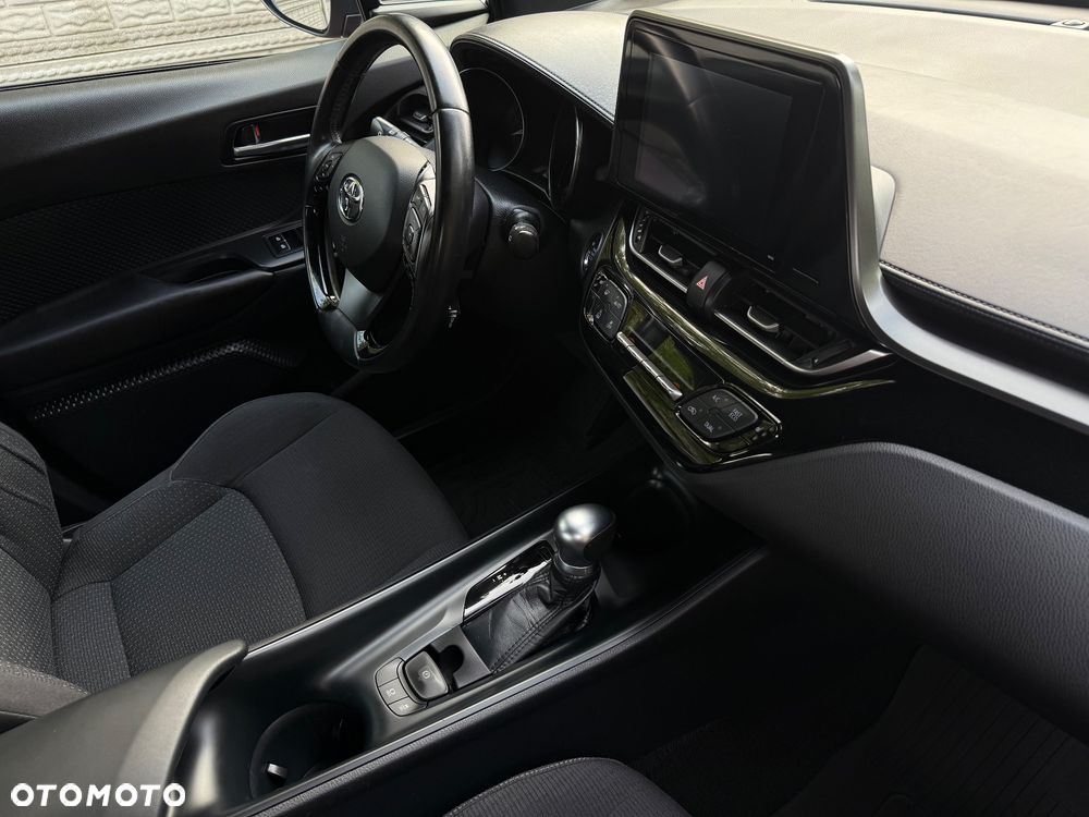 Toyota C-HR 1.2 T Premium CVT 4x4 - 31