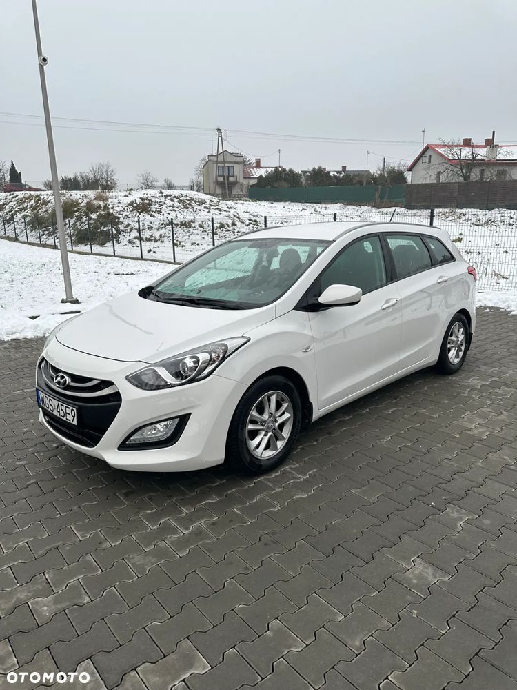 Hyundai i30 1.6 CRDi Classic + - 6