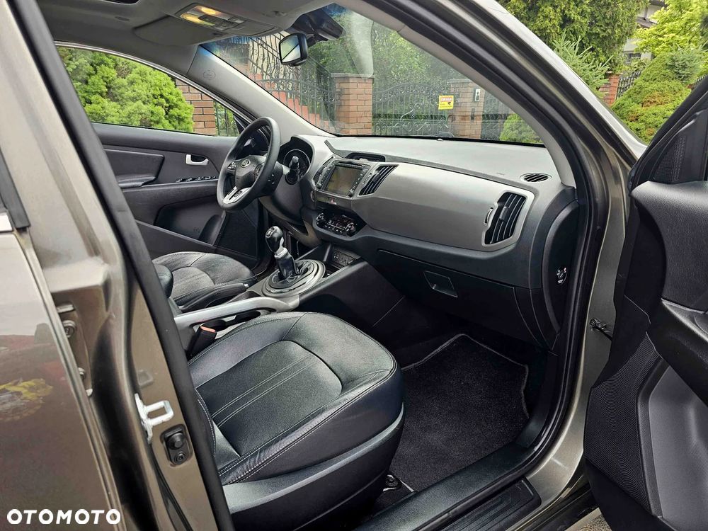 Kia Sportage 2.0 CRDI 2WD Spirit - 26