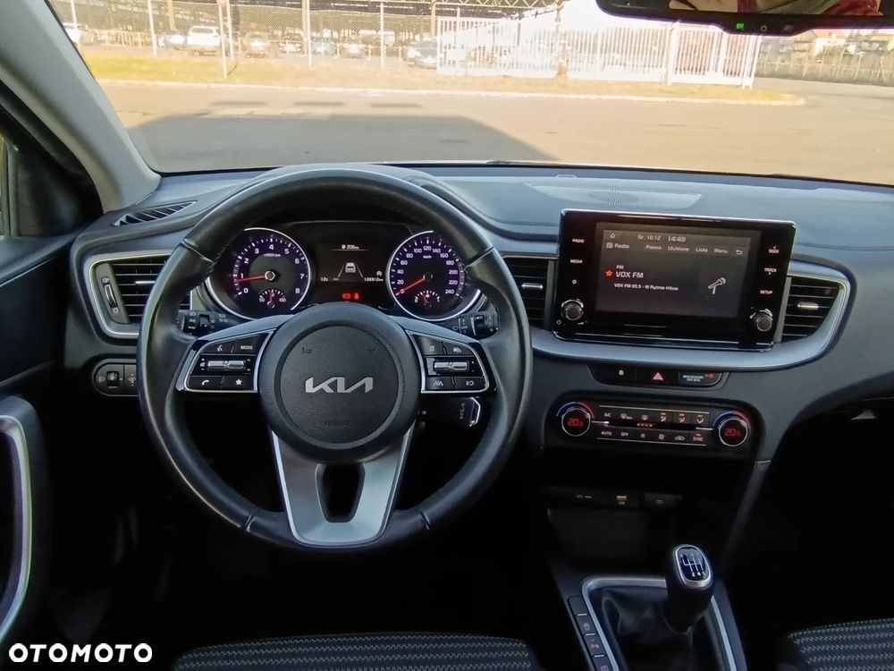 Kia Ceed 1.5 T-GDI M - 33