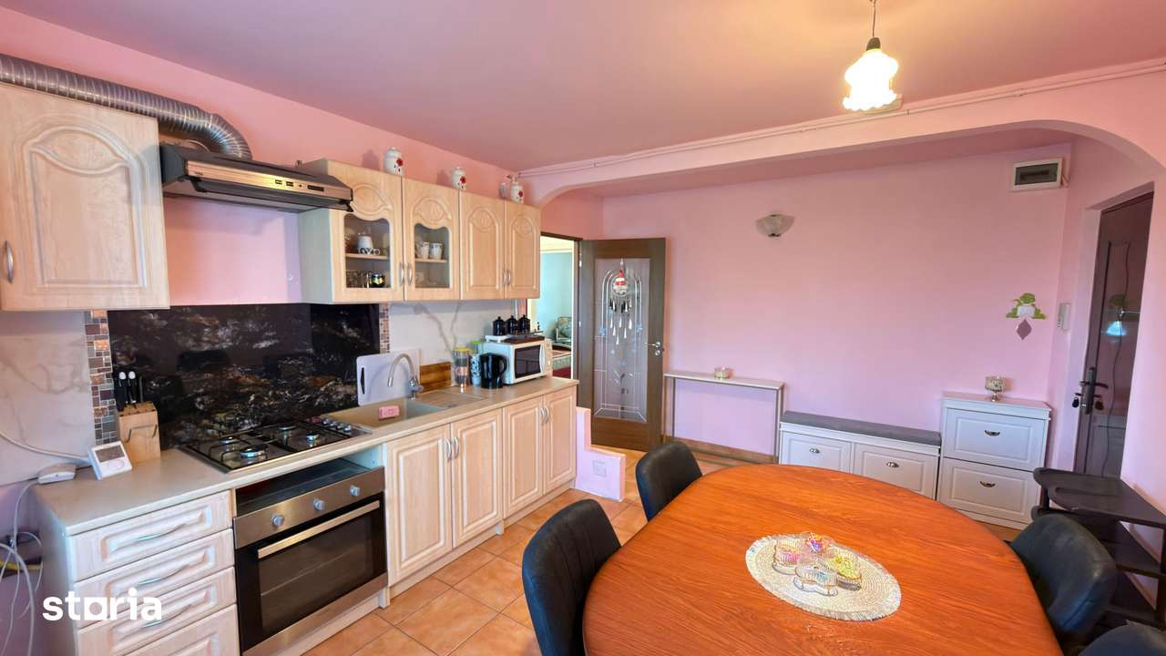 Apartament 2 camere MV2 Etaj IV, Str. Decebal – Carei - Zona Kaufland — fotografia 3
