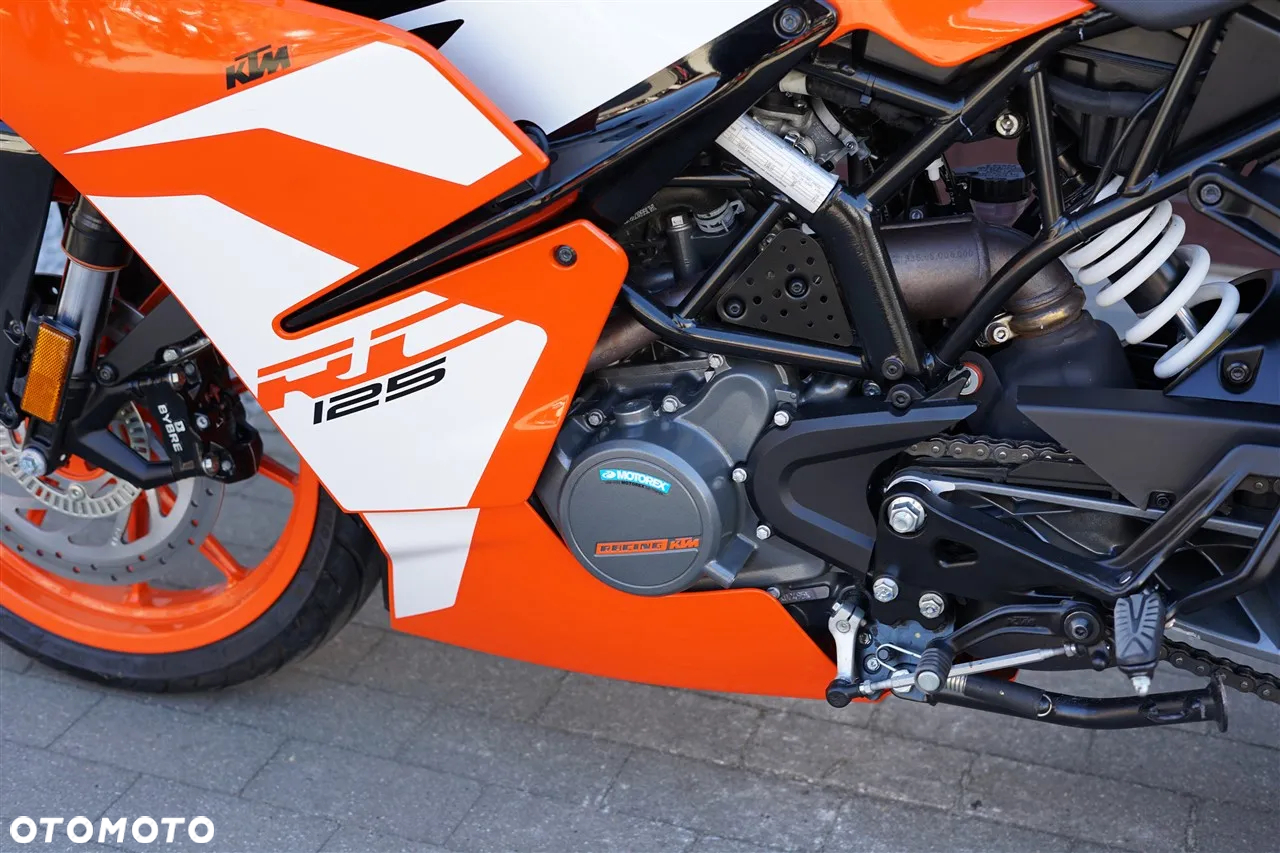 KTM RC 125 - 28