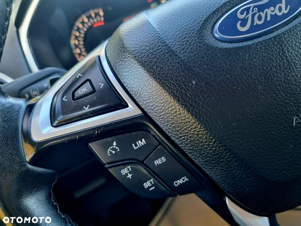 Ford S-Max 2.0 EcoBoost Titanium - 19