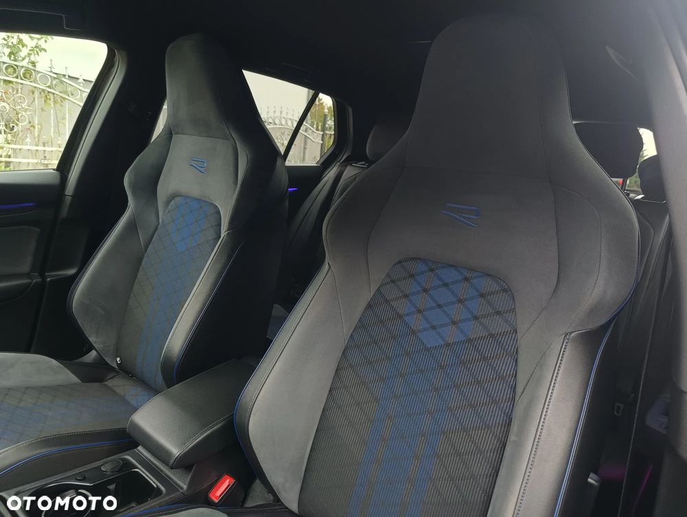 Volkswagen Golf 2.0 TSI 4Motion R DSG - 23