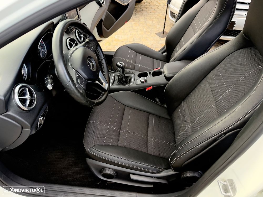 Mercedes-Benz GLA 200 CDI Urban - 31