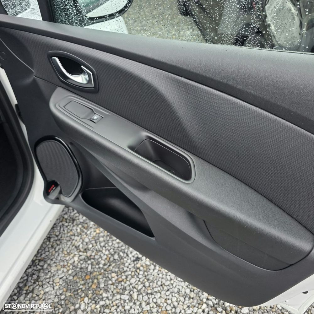 Renault Clio 1.5 dCi Zen - 29