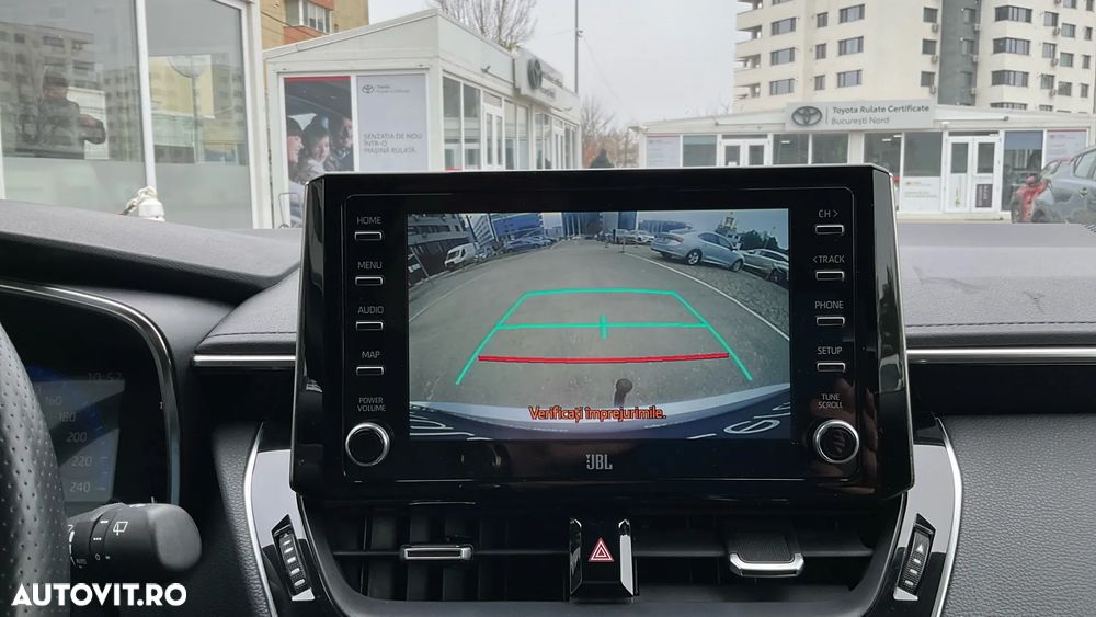 Toyota Corolla 2.0 HSD Exclusive Plus GR Sport Bi-Tone - 24