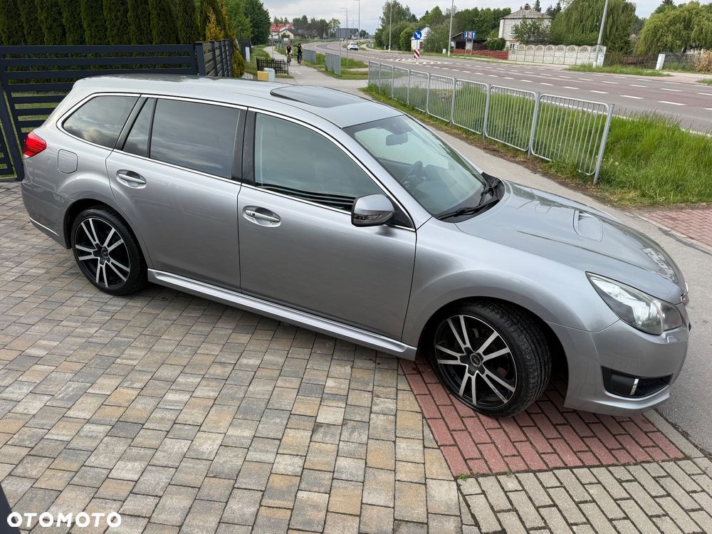 Subaru Legacy 2.5i GT - 7
