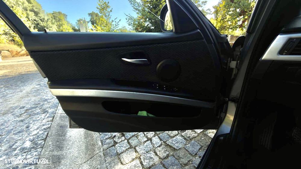 BMW 320 d Navigation - 17