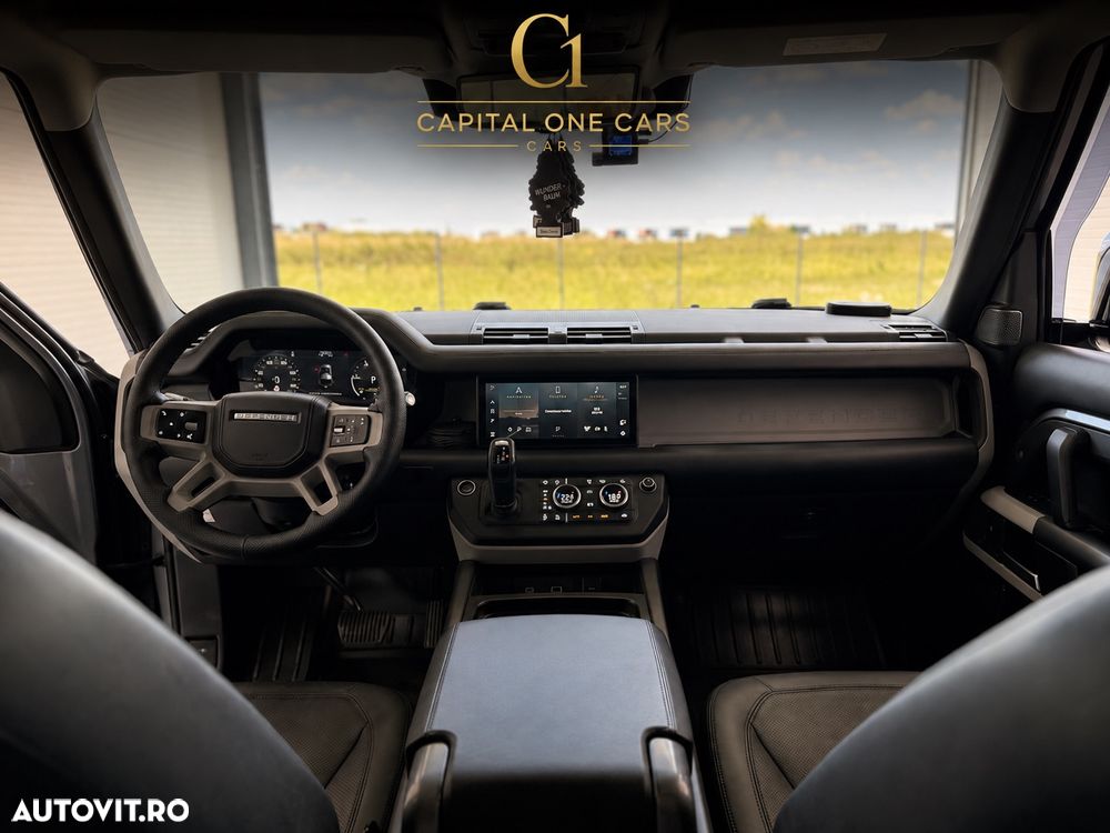 Land Rover Defender - 10