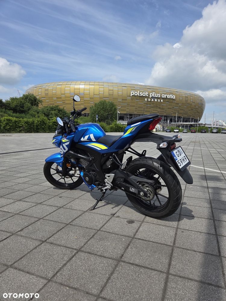 Suzuki GSX - 2