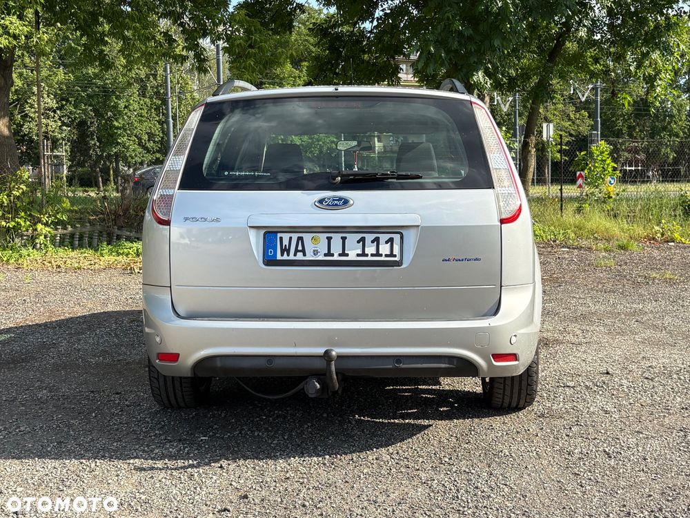 Ford Focus 1.6 16V Ambiente - 12