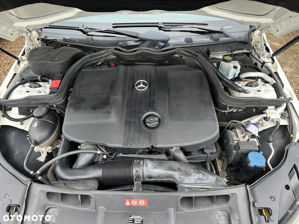 Mercedes-Benz Klasa C 220 CDI DPF (BlueEFFICIENCY) Elegance - 38