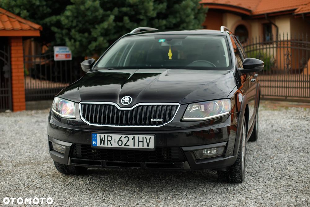 Skoda Octavia 2.0 TDI 4x4 DSG Scout - 12